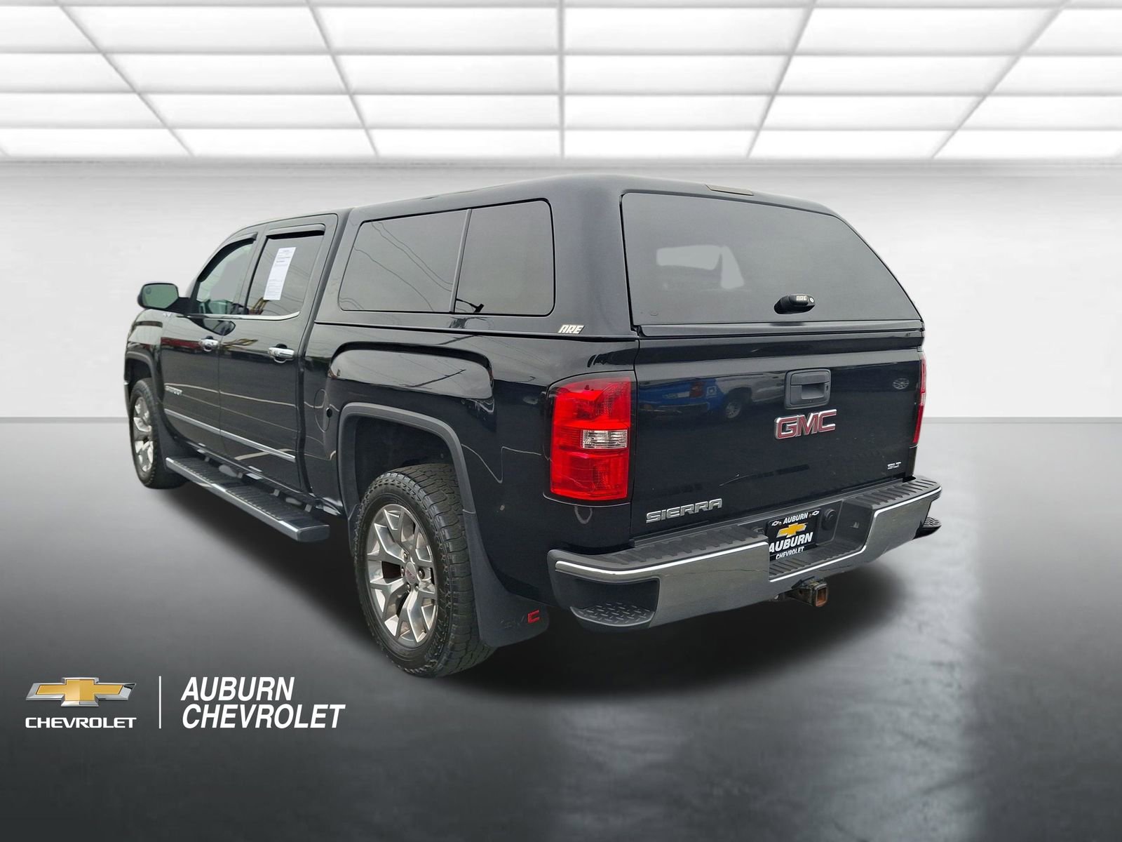 Certified 2015 GMC Sierra 1500 SLT w/ SLT Crew Cab Value Package AWD/4WD image 5