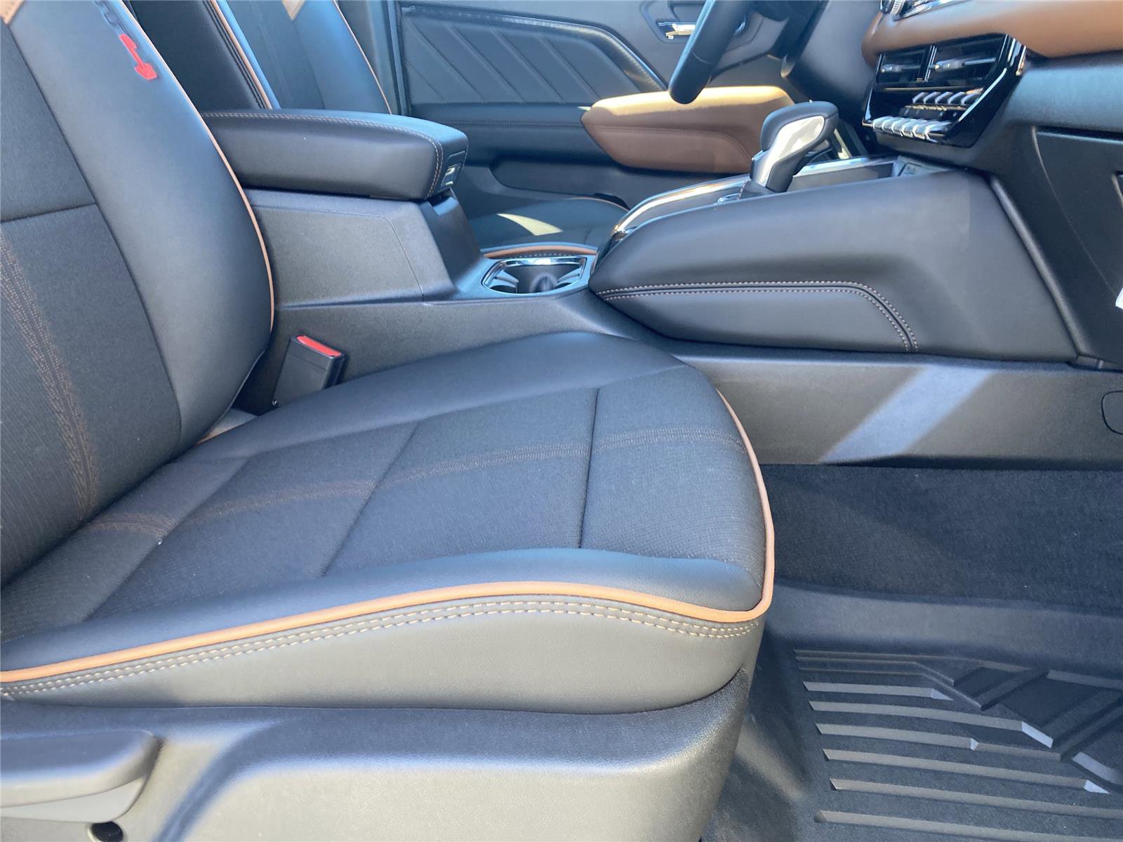 New 2026 GMC Canyon AT4 image 17