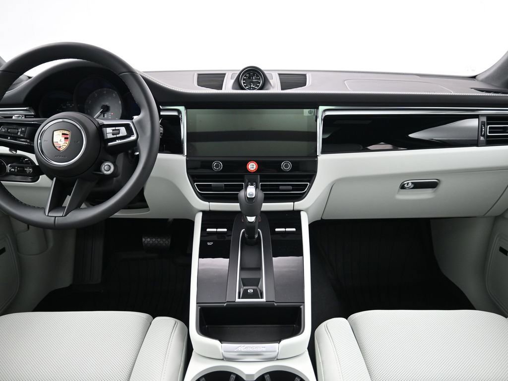 Certified 2026 Porsche Macan S image 9