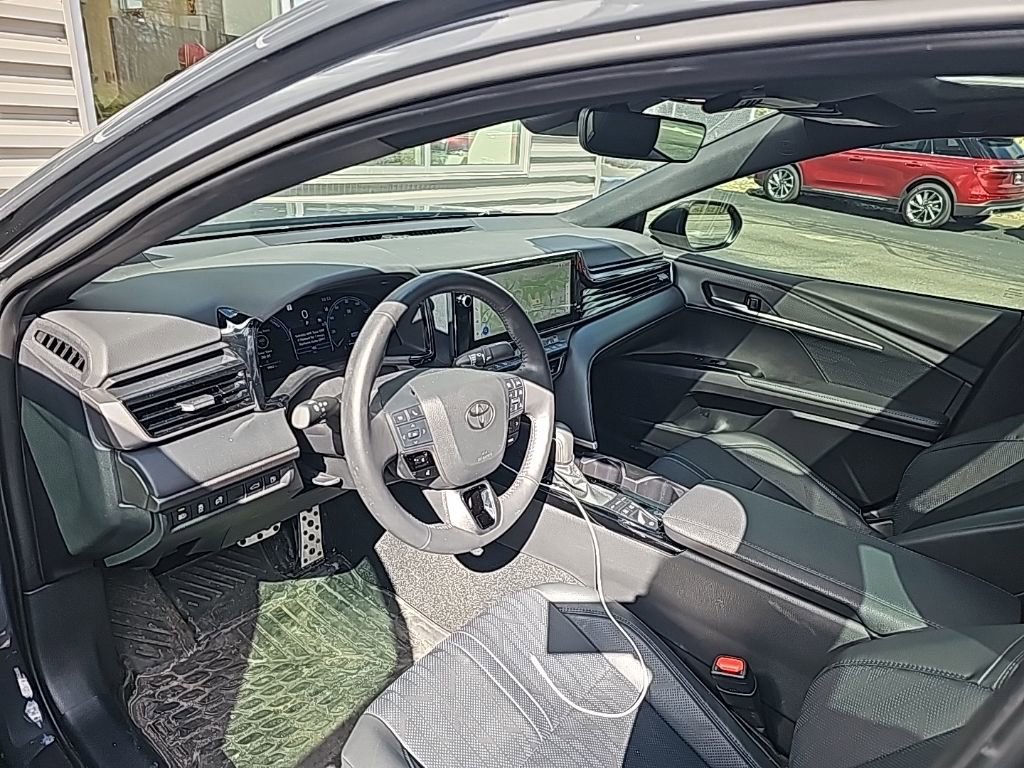 Used 2025 Toyota Camry XSE image 10
