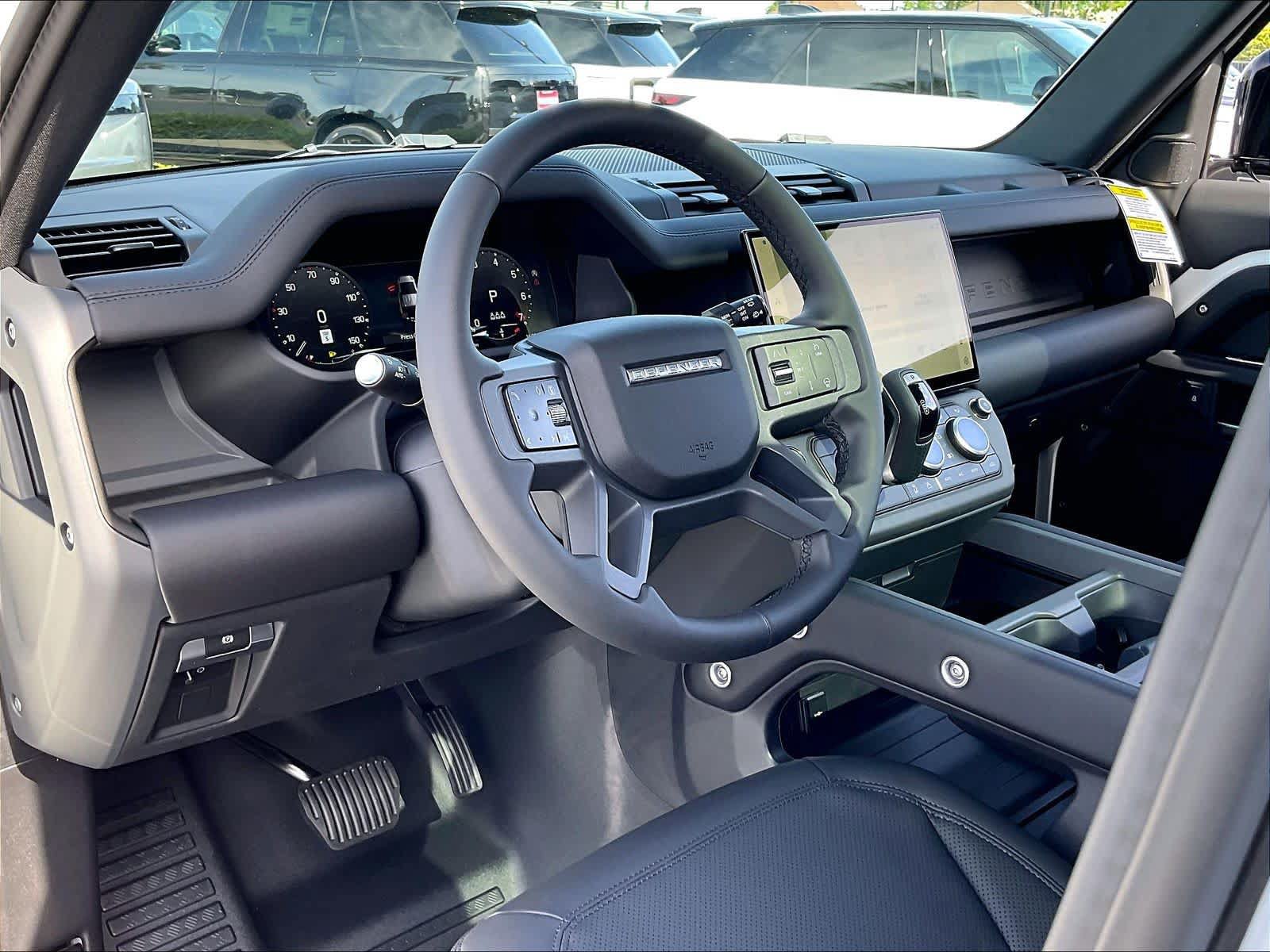 New 2026 Land Rover Defender 110 X-Dynamic SE AWD/4WD image 8