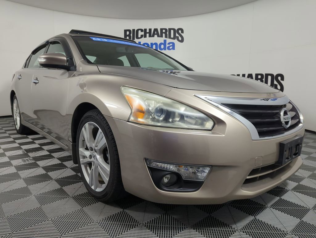 Used 2014 Nissan Altima 3.5 SL w/ Technology Package image 6