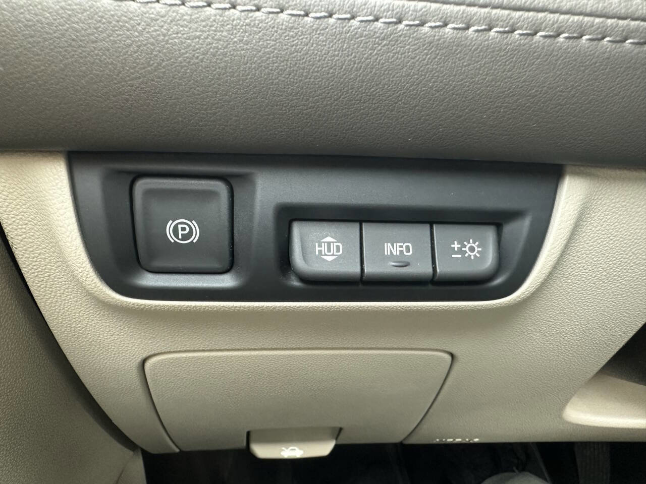 Used 2017 Buick LaCrosse Premium w/ Sun and Shade Package image 25