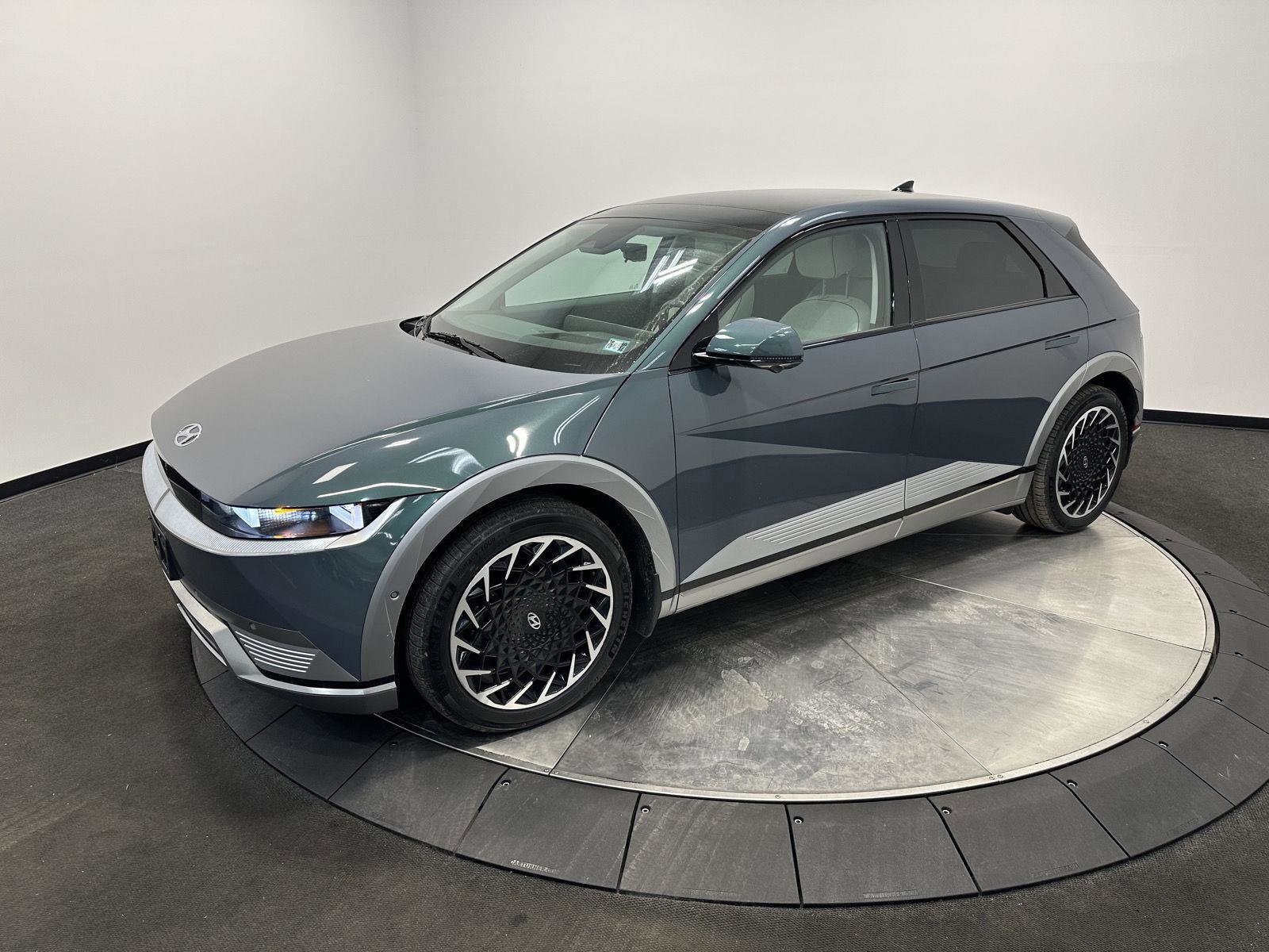 Certified 2024 Hyundai Ioniq 5 Limited image 3