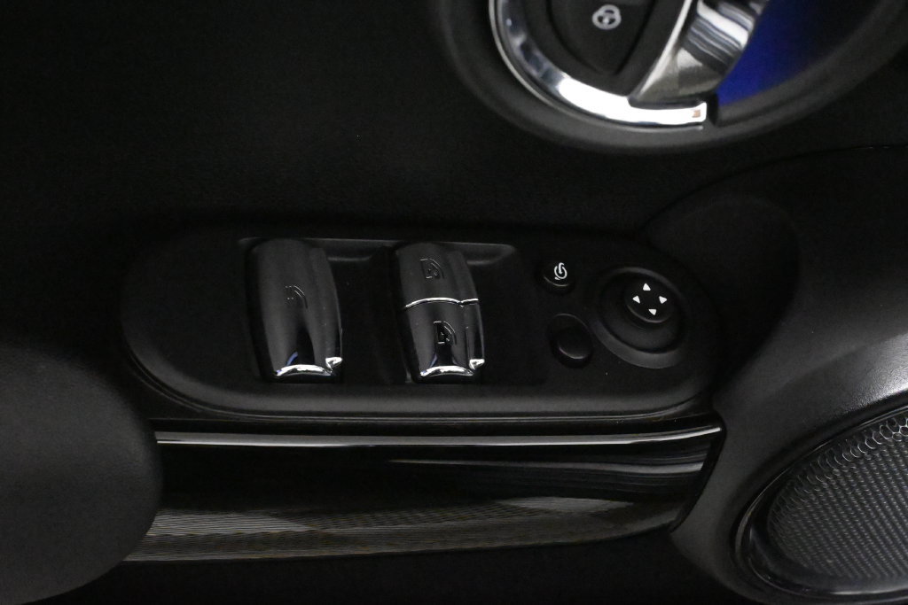 Certified 2024 MINI Cooper S FWD image 35