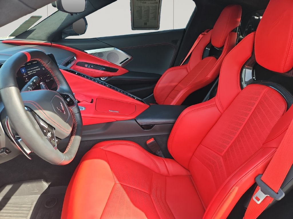 Used 2021 Chevrolet Corvette Stingray Premium Cpe w/ Z51 Performance Package RWD image 10