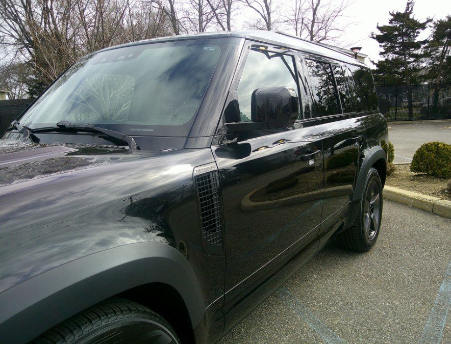 Used 2023 Land Rover Defender 130 X-Dynamic SE image 20