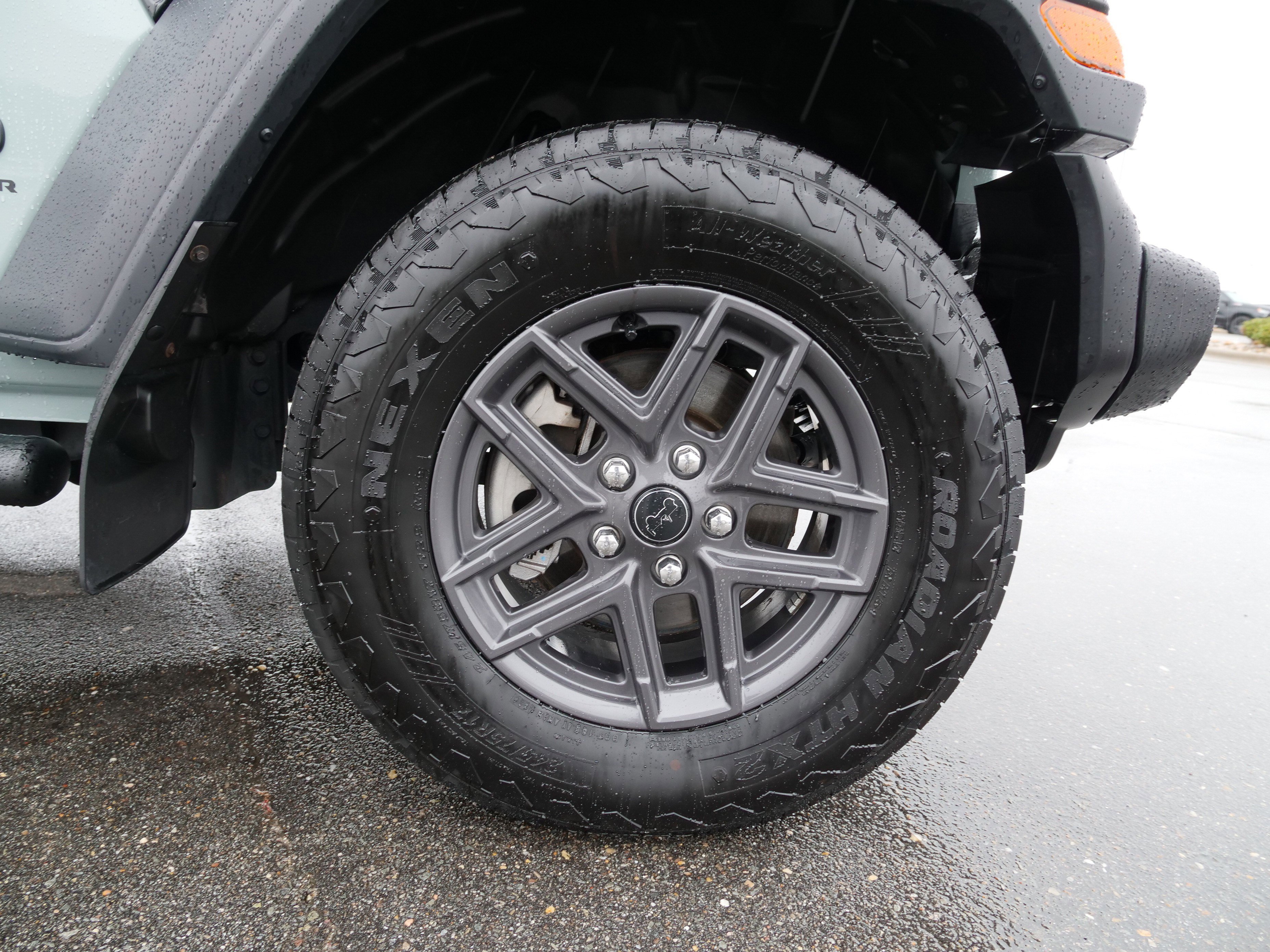 Used 2024 Jeep Wrangler Sport S image 10