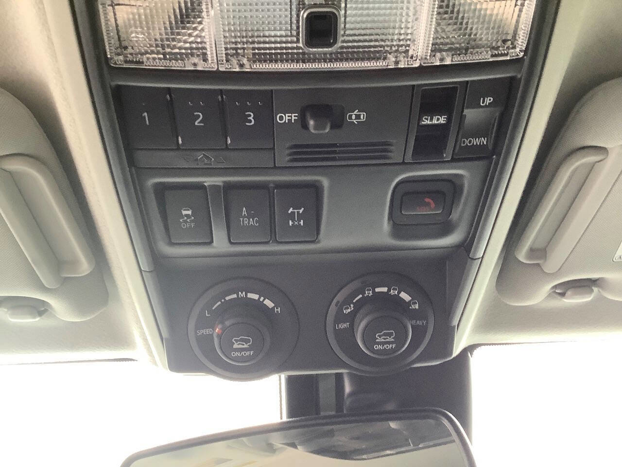 Used 2021 Toyota 4Runner Venture w/ Moonroof Package AWD/4WD image 47