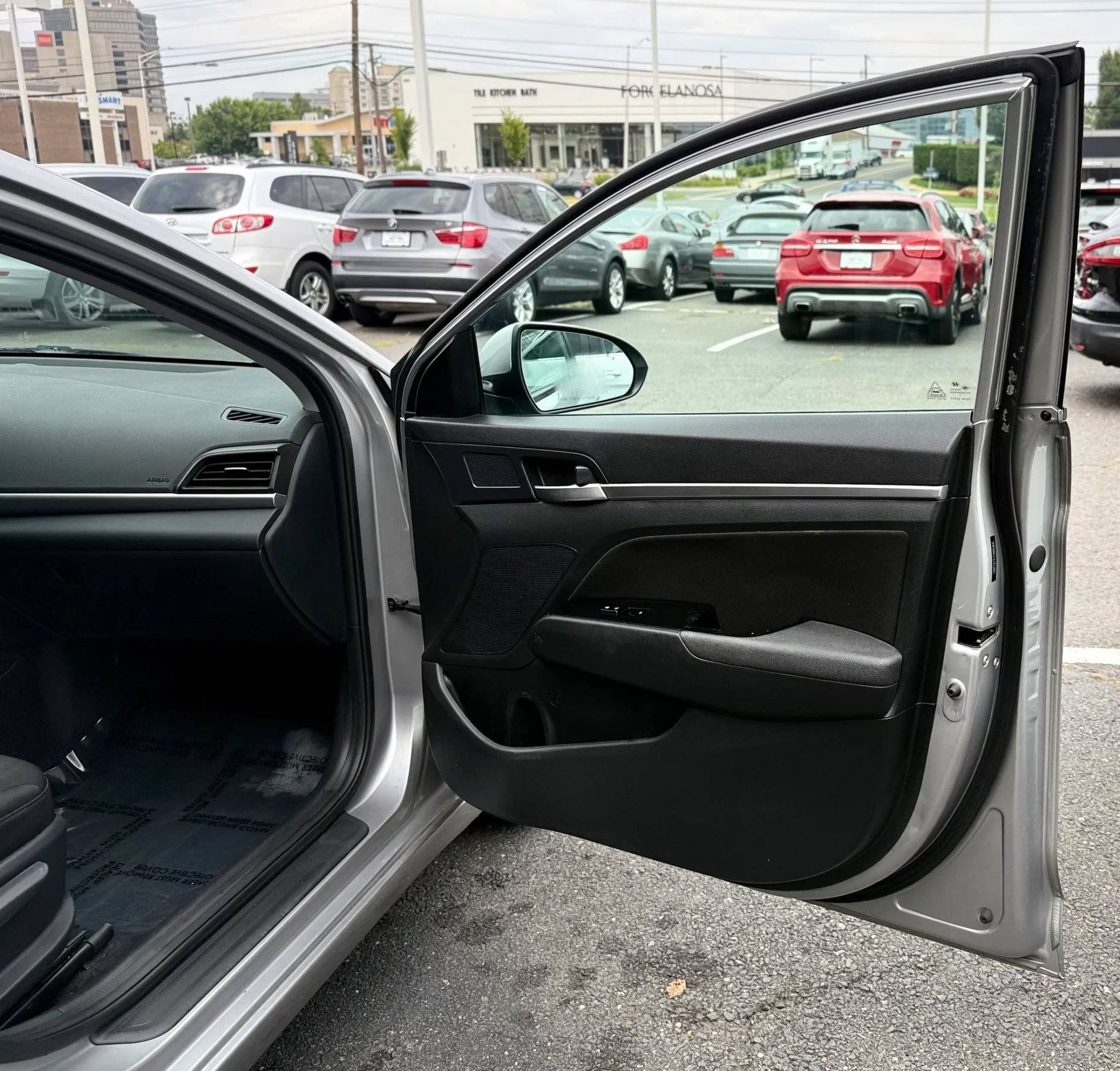 Used 2020 Hyundai Elantra SEL w/ Cargo Package (C1) FWD image 30