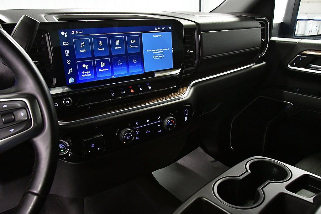 Used 2024 Chevrolet Silverado 2500 LT image 24