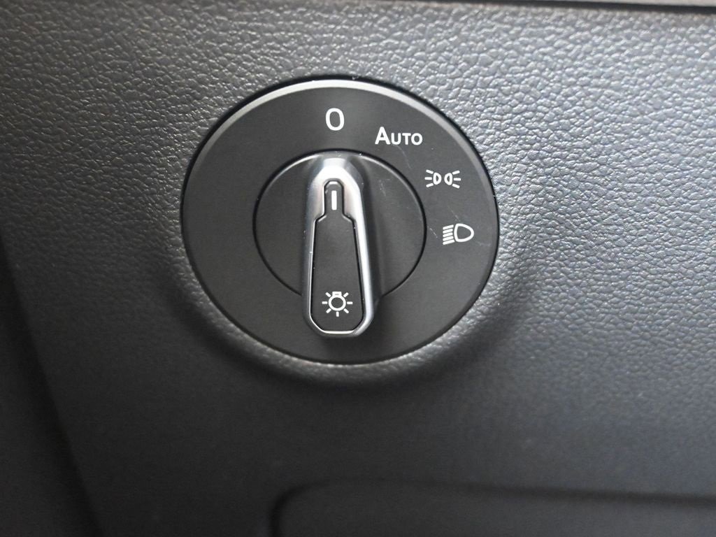 New 2025 Volkswagen Taos S image 24