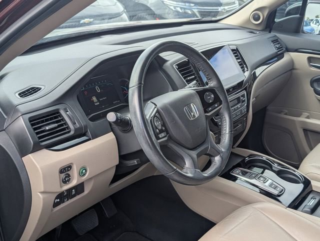 Used 2022 Honda Pilot Touring image 11