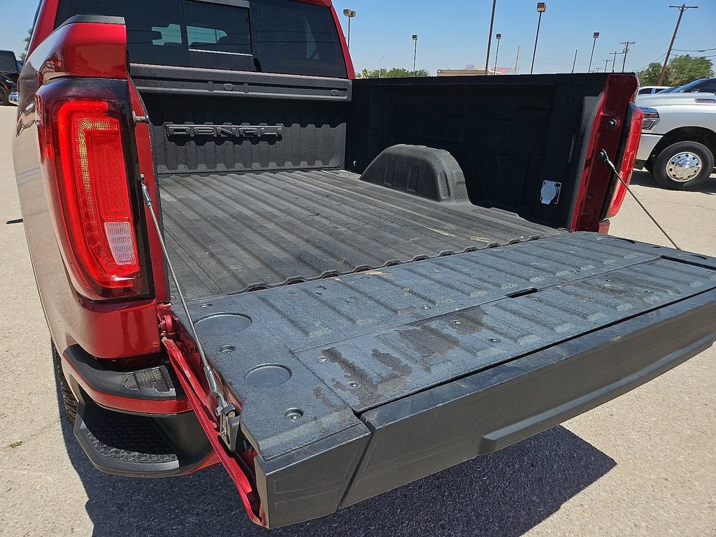 Used 2022 GMC Sierra 1500 Denali w/ Driver Alert Package II AWD/4WD image 10