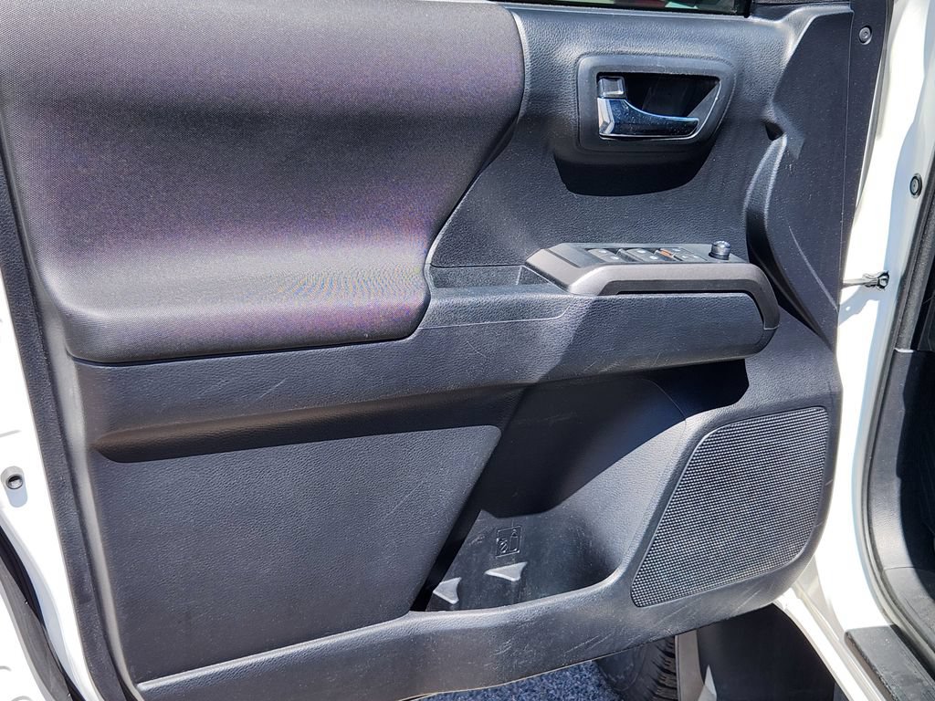 Used 2019 Toyota Tacoma TRD Sport AWD/4WD image 20