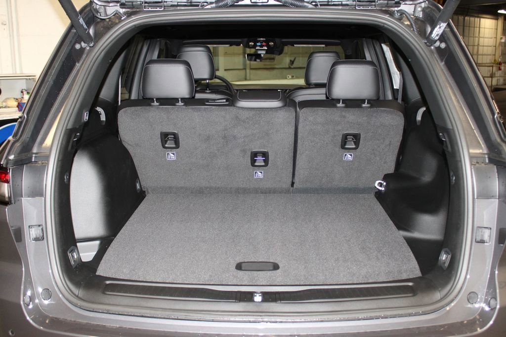 New 2025 Jeep Grand Cherokee Altitude image 32