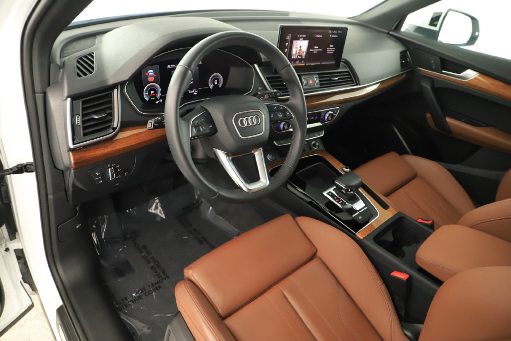 Certified 2024 Audi Q5 e Premium AWD/4WD image 15
