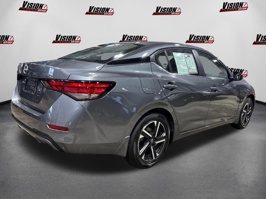 Used 2025 Nissan Sentra SV image 5