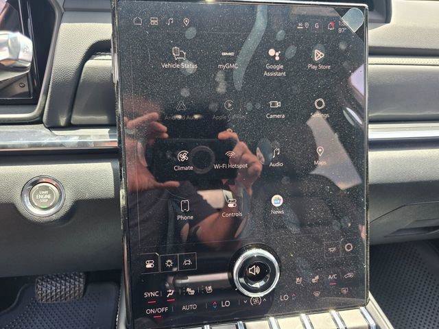 Used 2026 GMC Terrain Elevation w/ Elevation Premium Package FWD image 23