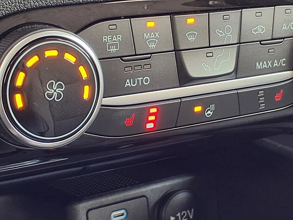 Certified 2022 Ford Escape SE w/ Cold Weather Package image 4