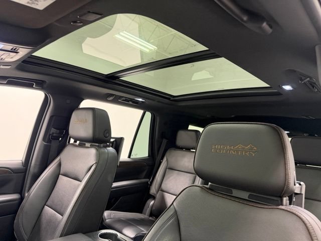 Certified 2022 Chevrolet Tahoe High Country AWD/4WD image 18