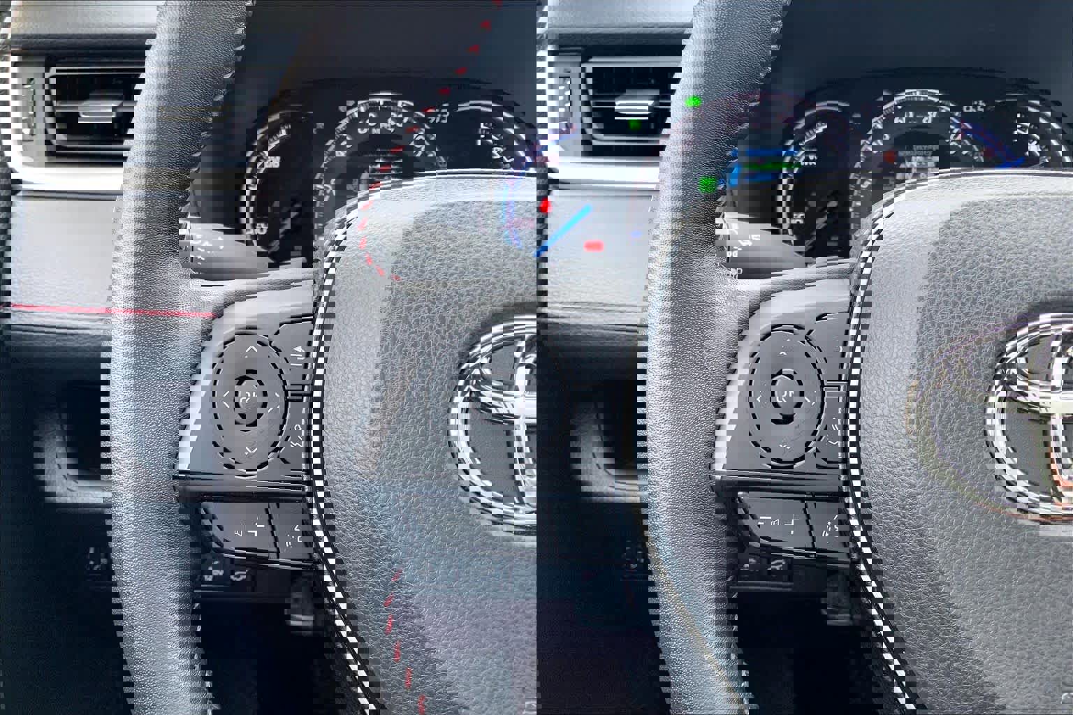 Used 2021 Toyota RAV4 XSE w/ Premium Package image 24