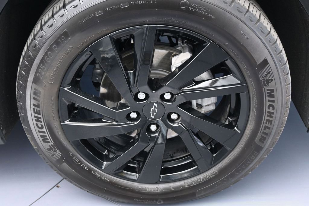 Used 2024 Chevrolet Equinox LS w/ Midnight Edition FWD image 39