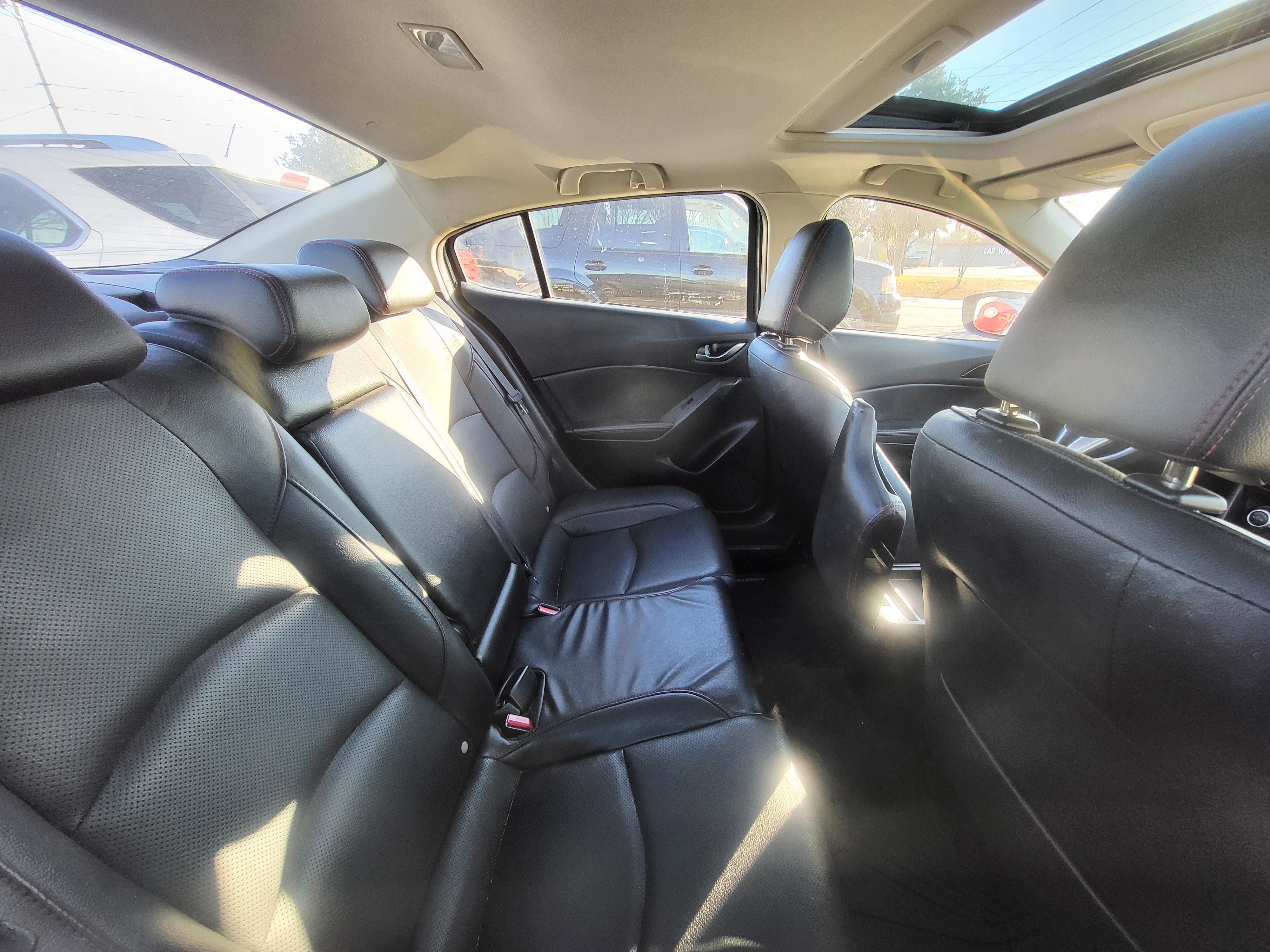 Used 2016 MAZDA MAZDA3 s Grand Touring image 9