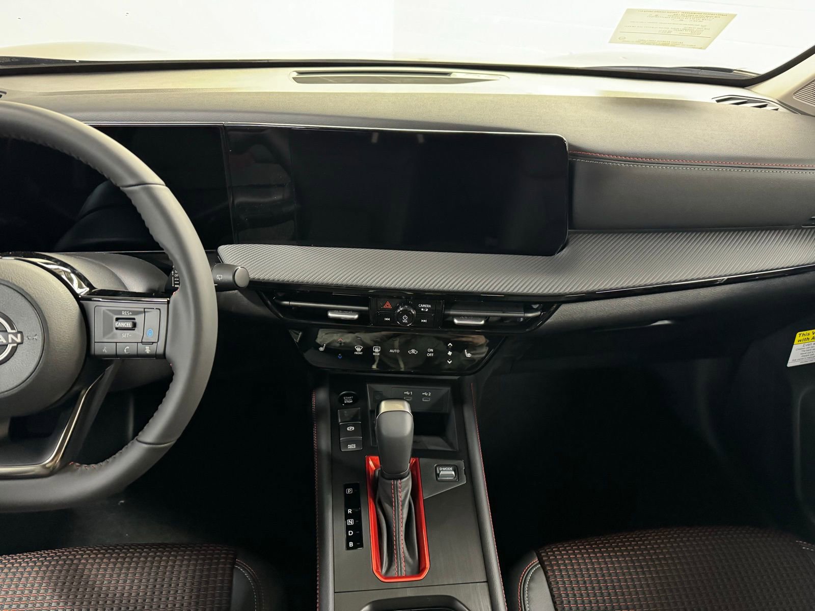 New 2026 Nissan Kicks SR w/ Cold Weather Package image 12