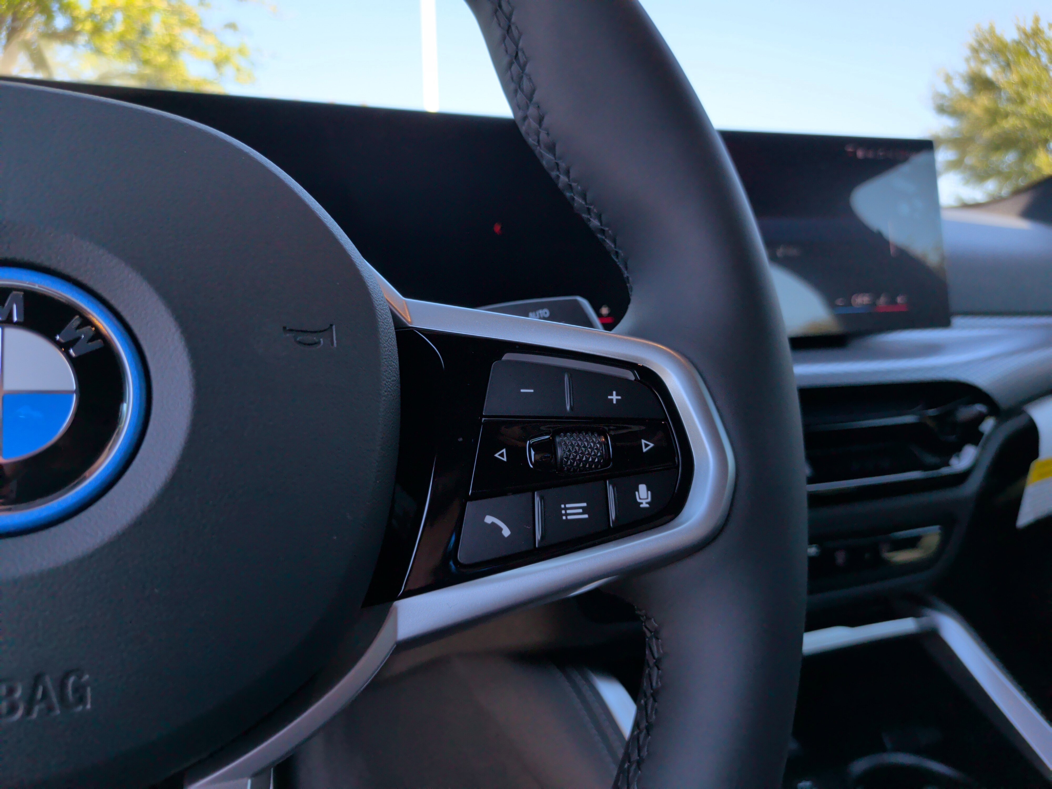 Certified 2025 BMW i4 eDrive40 w/ M Sport Package RWD image 19