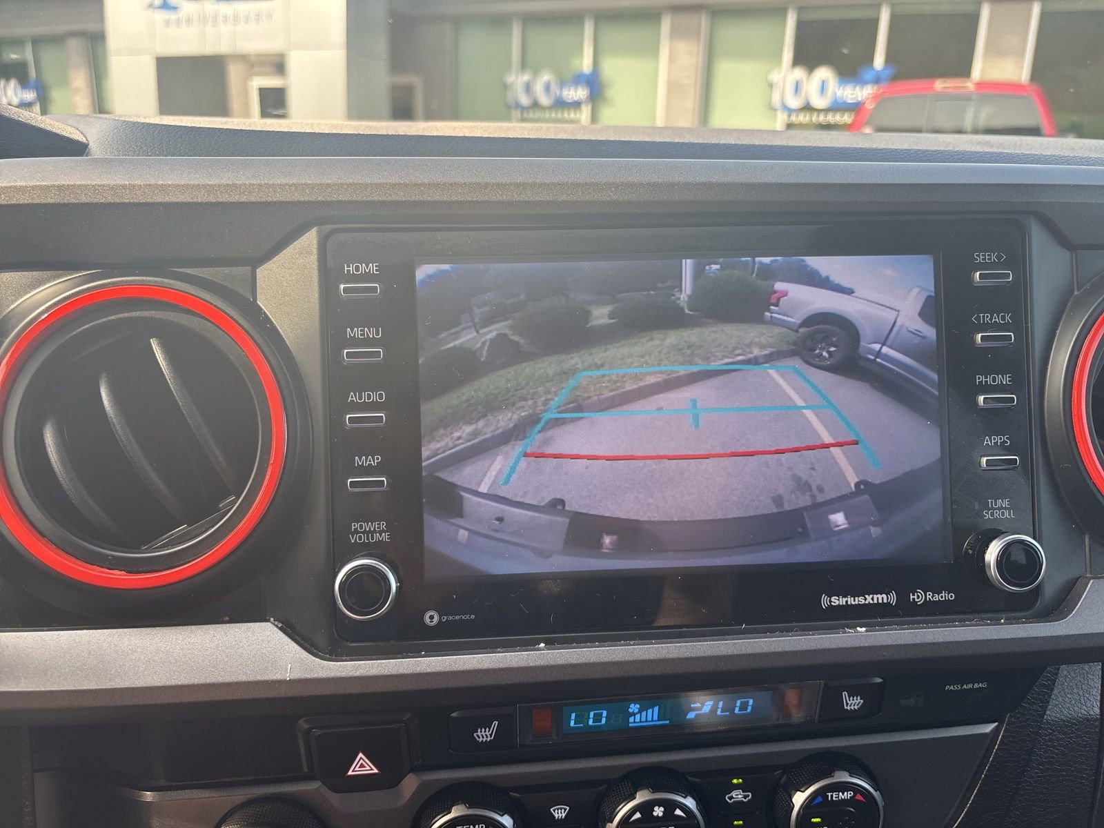 Used 2022 Toyota Tacoma TRD Off-Road image 18