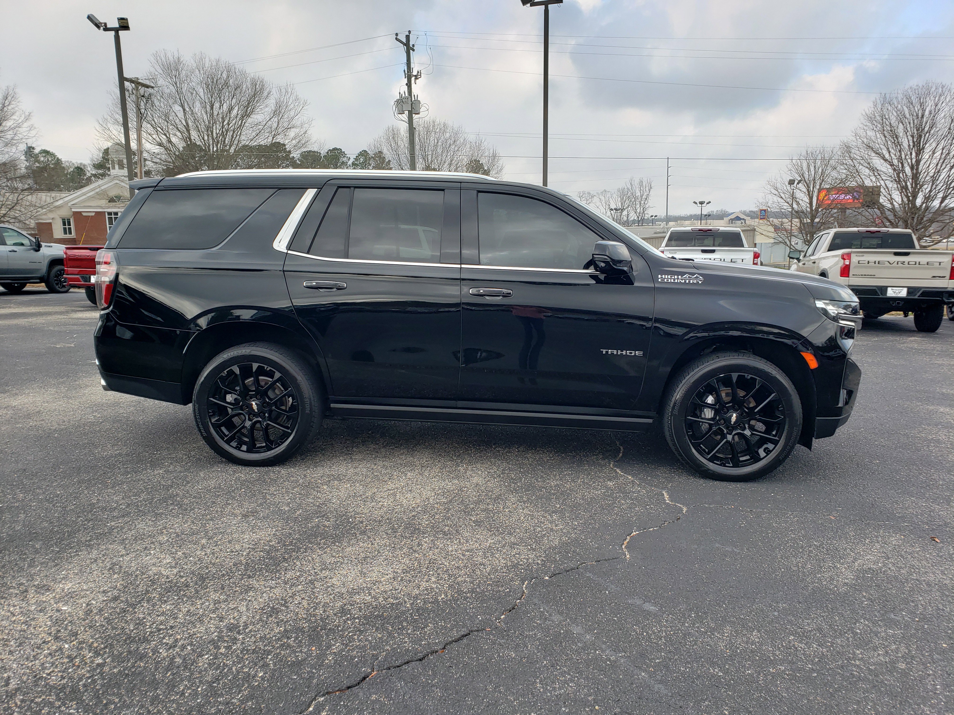Used 2022 Chevrolet Tahoe High Country image 5