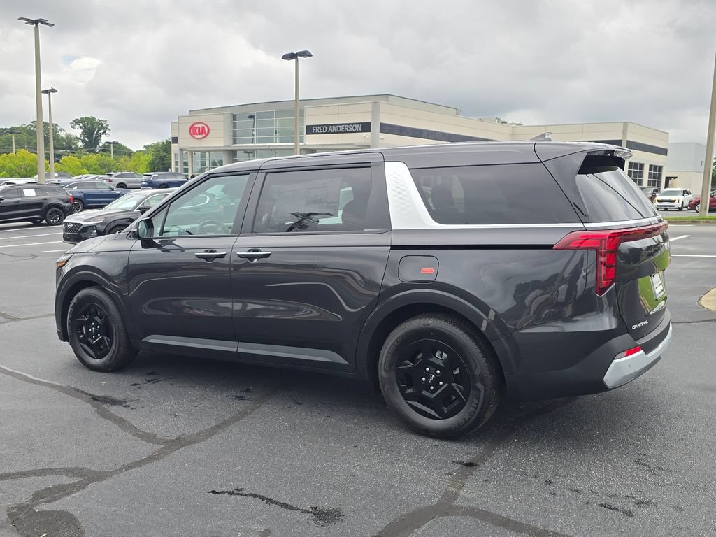 New 2027 Kia Carnival LX FWD image 5