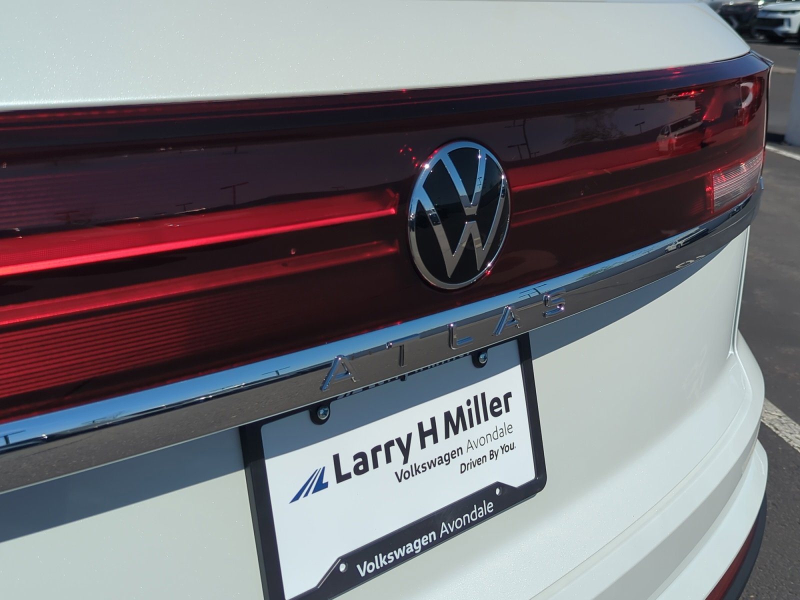 New 2026 Volkswagen Atlas Cross Sport SE image 23