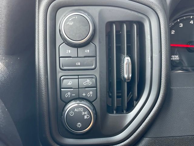 Used 2025 Chevrolet Silverado 2500 Custom w/ Custom Value Package AWD/4WD image 13