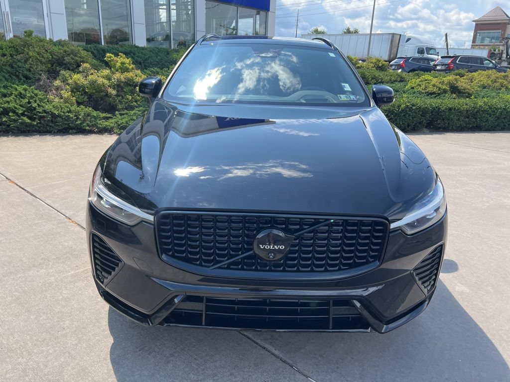 Certified 2024 Volvo XC60 T8 Ultimate w/ Climate Package AWD/4WD image 8