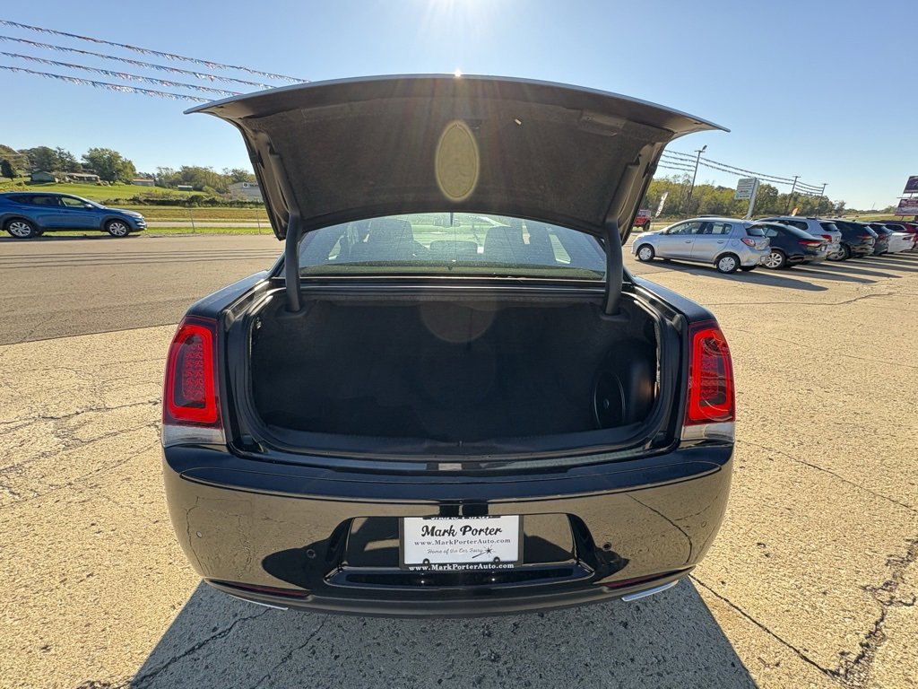 Used 2022 Chrysler 300 S image 21