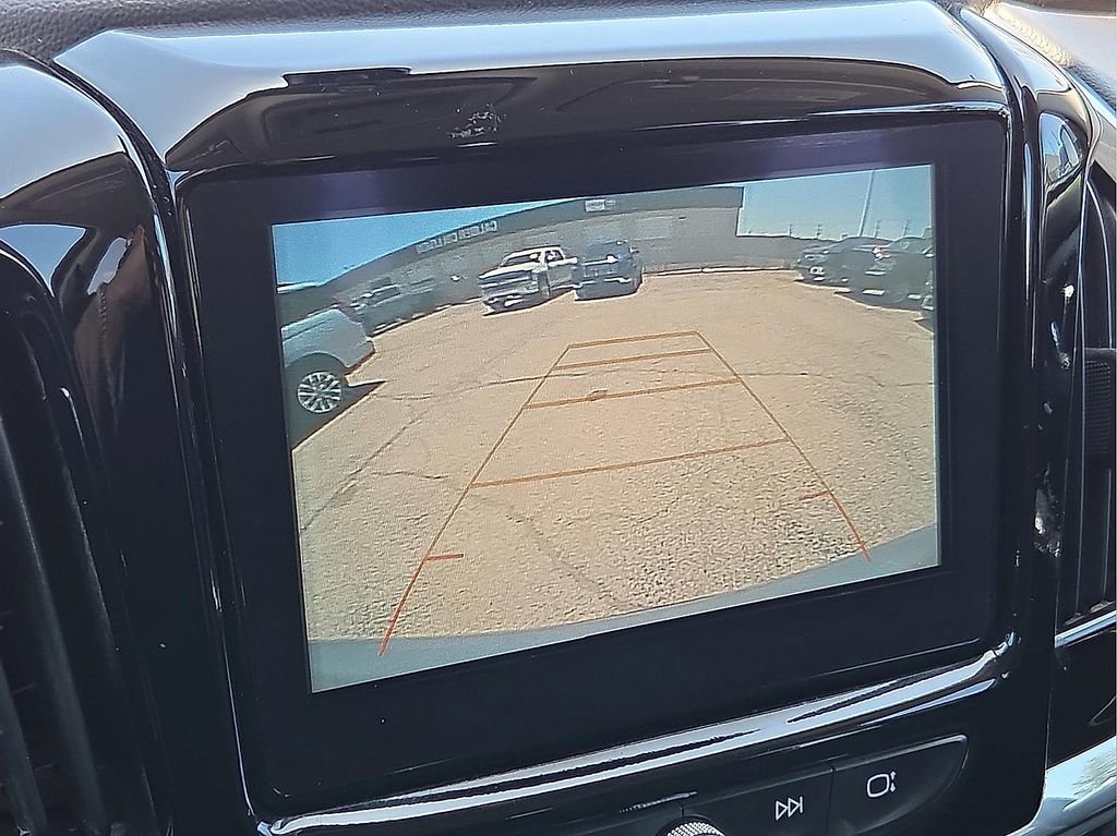 Used 2018 Chevrolet Traverse LT FWD image 20