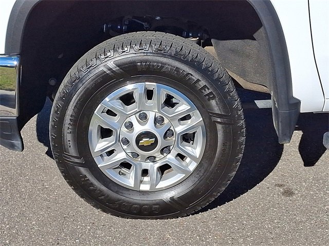 Used 2024 Chevrolet Silverado 2500 LT image 30