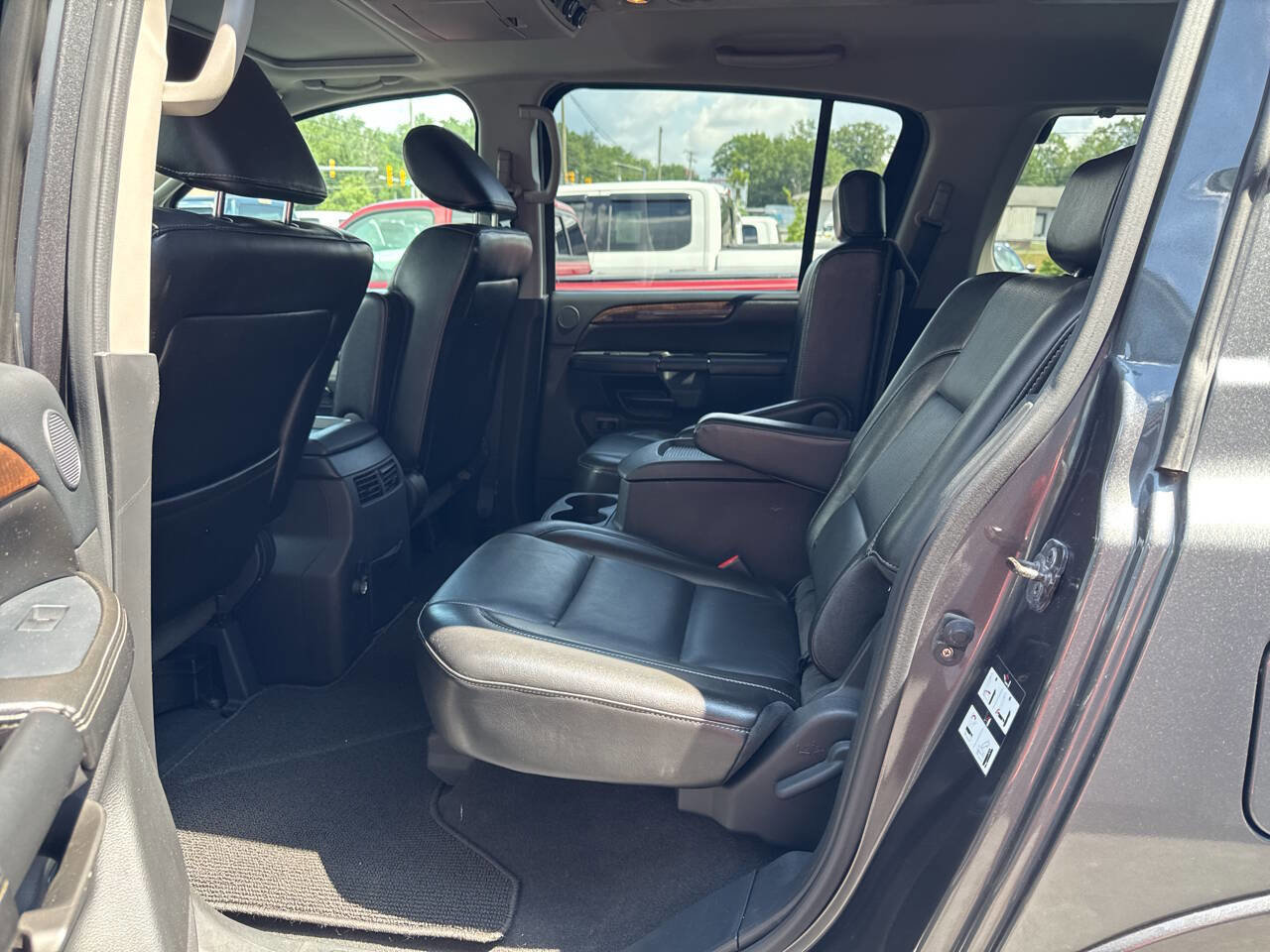 Used 2010 Nissan Armada Platinum image 20