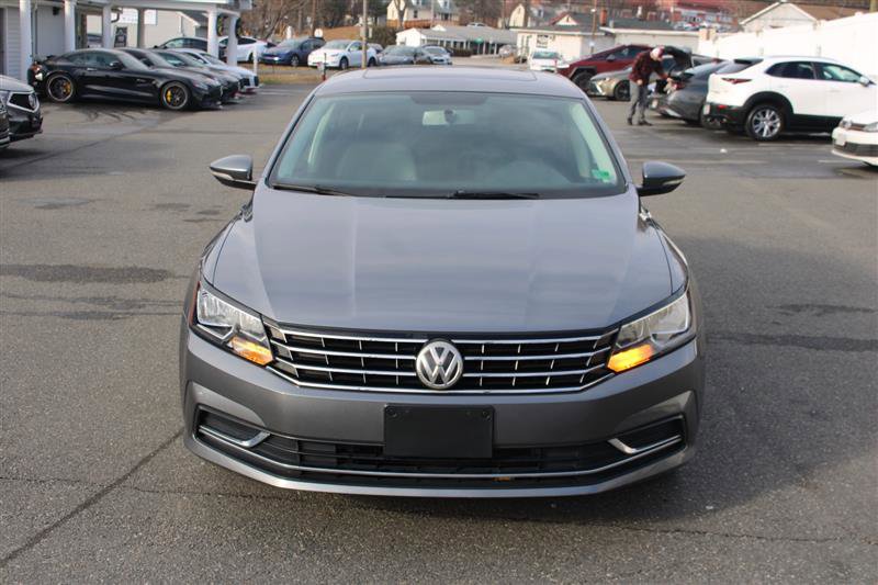 Used 2016 Volkswagen Passat 1.8T SE image 3
