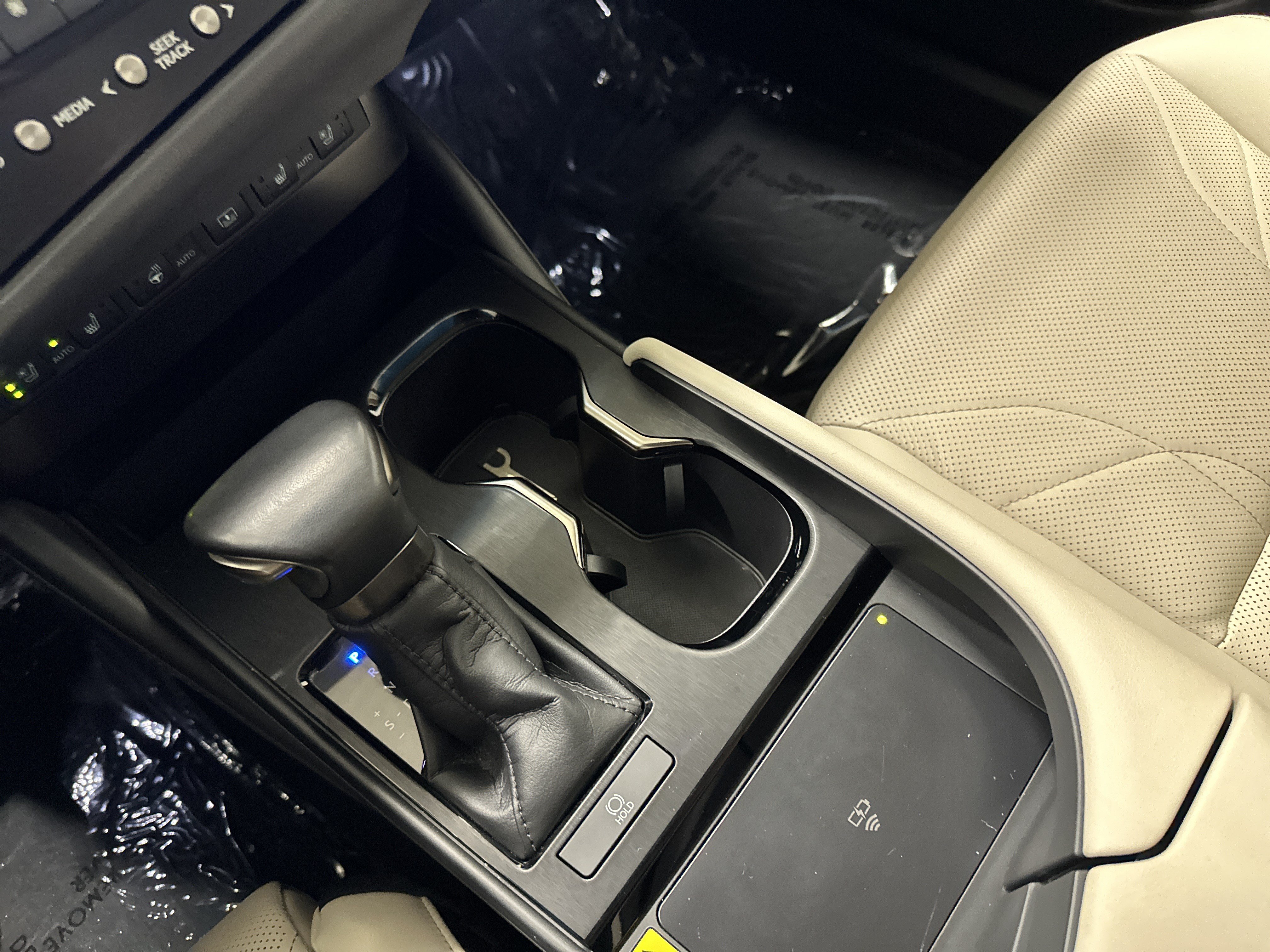Used 2023 Lexus ES 350 w/ Accessory Package (Z2) FWD image 26