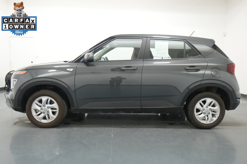 Used 2026 Hyundai Venue SE FWD image 4