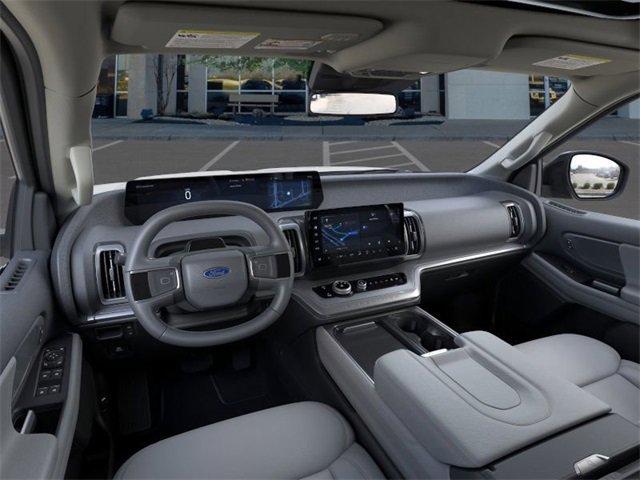 New 2025 Ford Expedition Active image 9