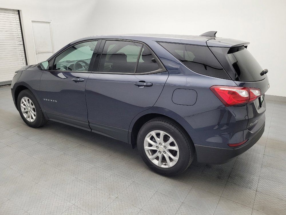 Used 2019 Chevrolet Equinox LS w/ LS Convenience Package AWD/4WD image 3