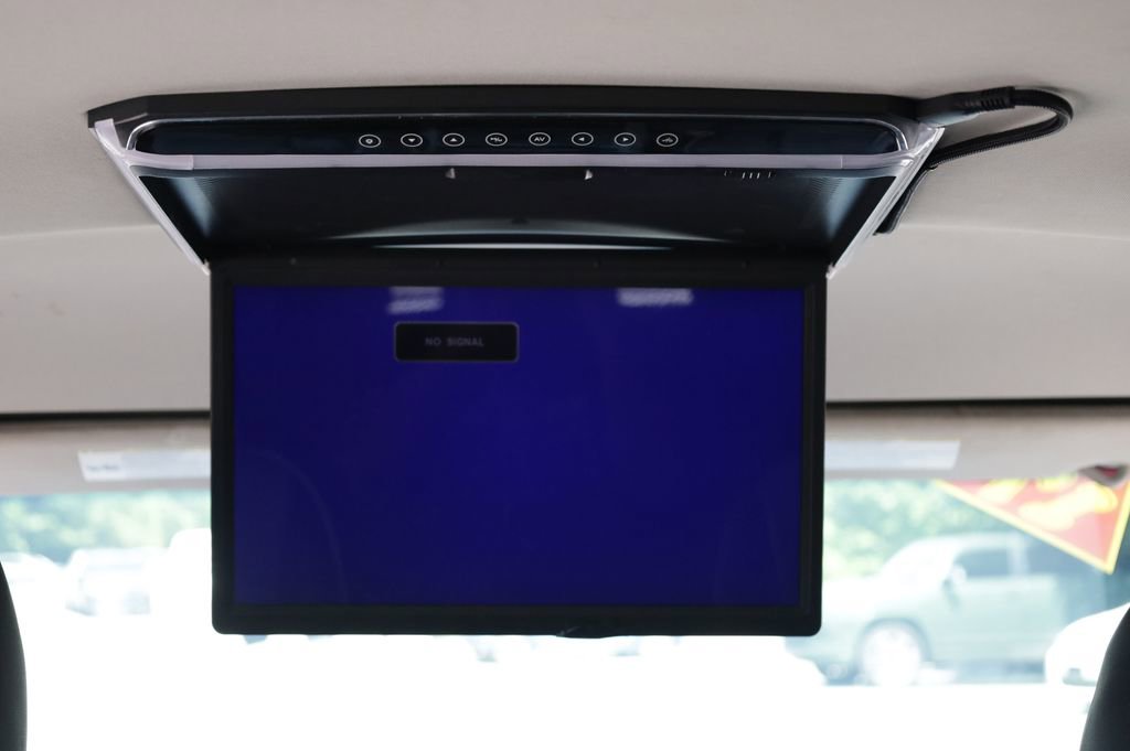 Used 2017 Toyota Sienna LE AWD/4WD image 14