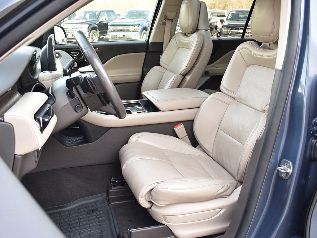 Used 2021 Lincoln Aviator Grand Touring w/ Equipment Group 301A AWD/4WD image 5