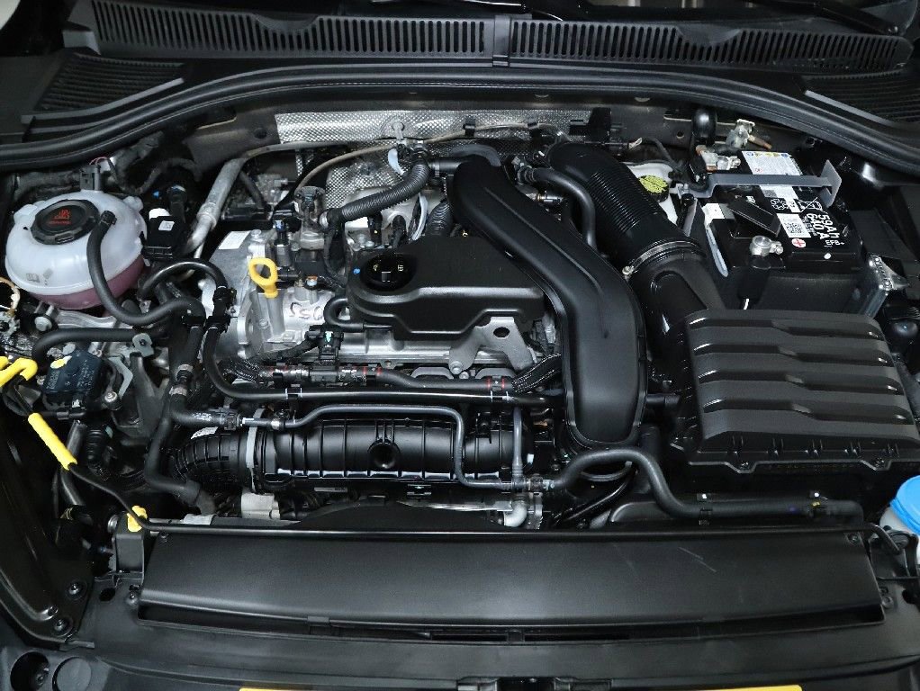 Used 2025 Volkswagen Jetta S image 34