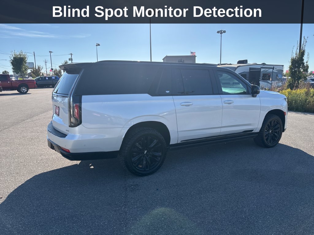 Used 2022 Cadillac Escalade ESV Sport Platinum w/ Heavy-Duty Trailer Package AWD/4WD image 6