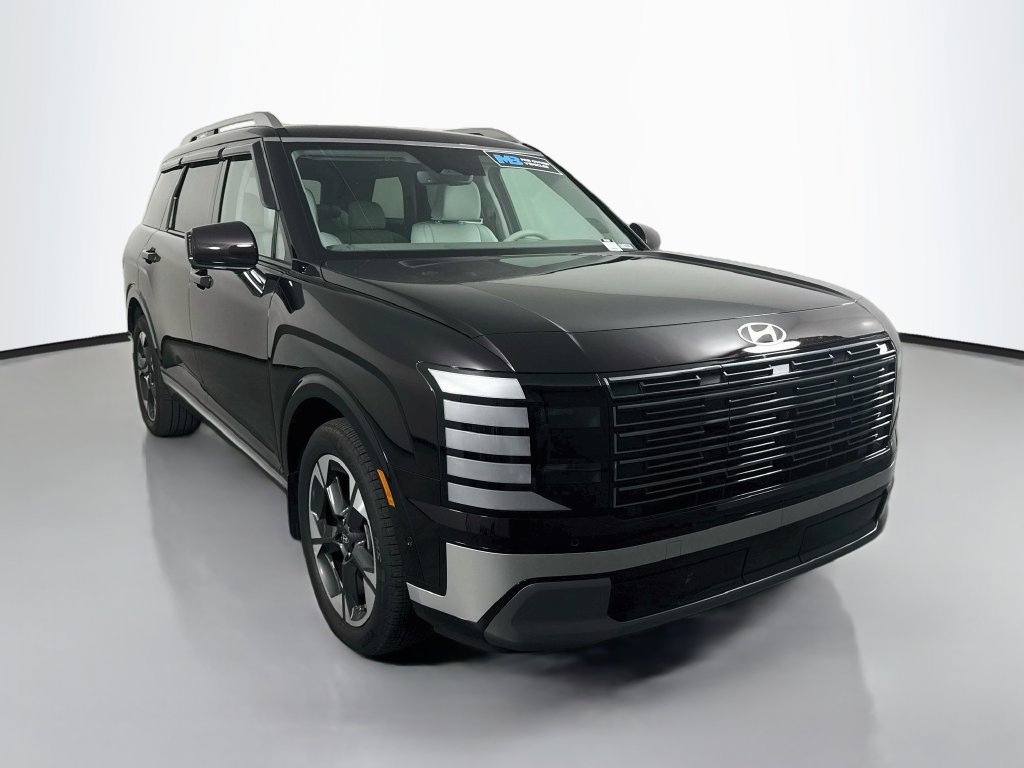 Certified 2026 Hyundai Palisade Limited FWD image 3